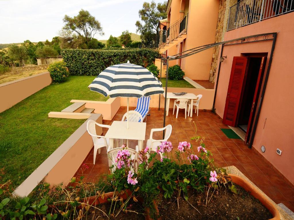 B&B Simon&Simon San Teodoro  Exterior photo